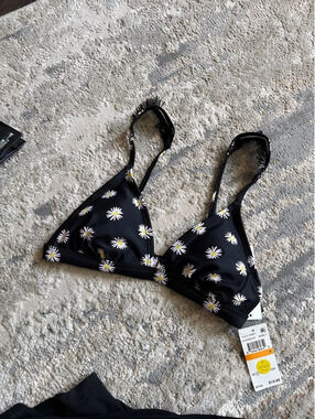 Swim top‎